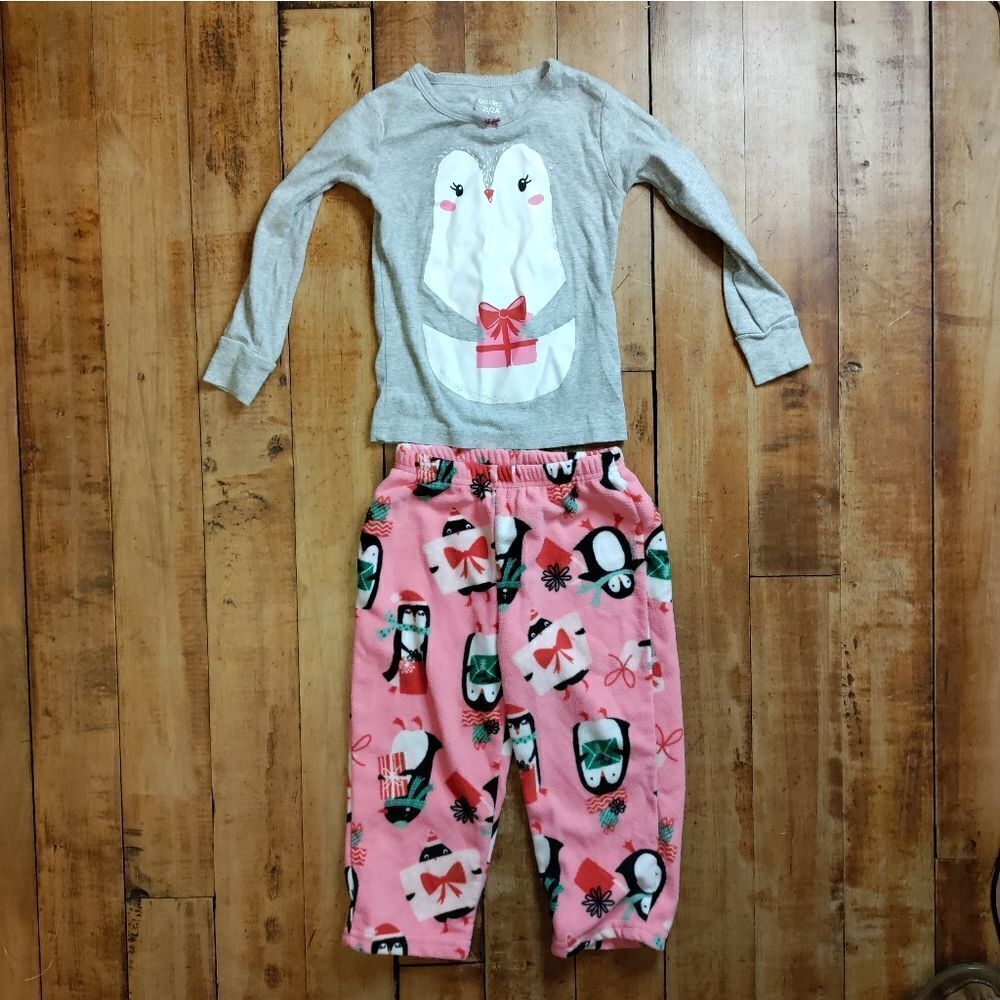 Carters pajamas set 2T girls Christmas penguins pink gray holiday fleece